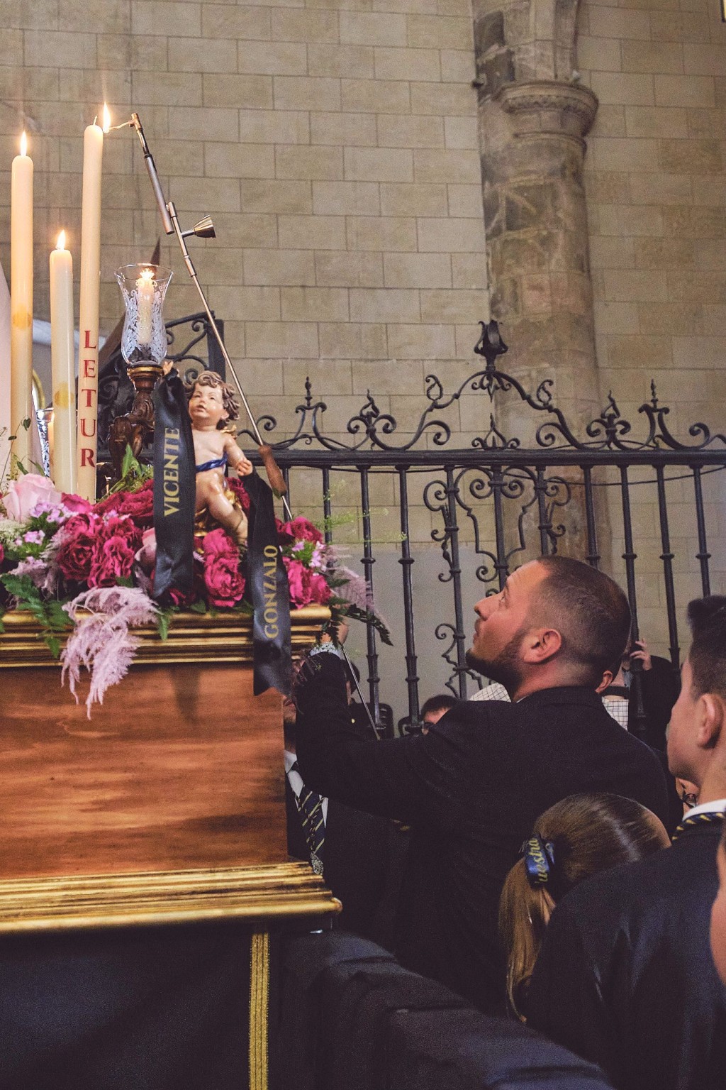 La Paz que Ilumina: Velas Encendidas por Televisión Hellín y el Pueblo de Letur