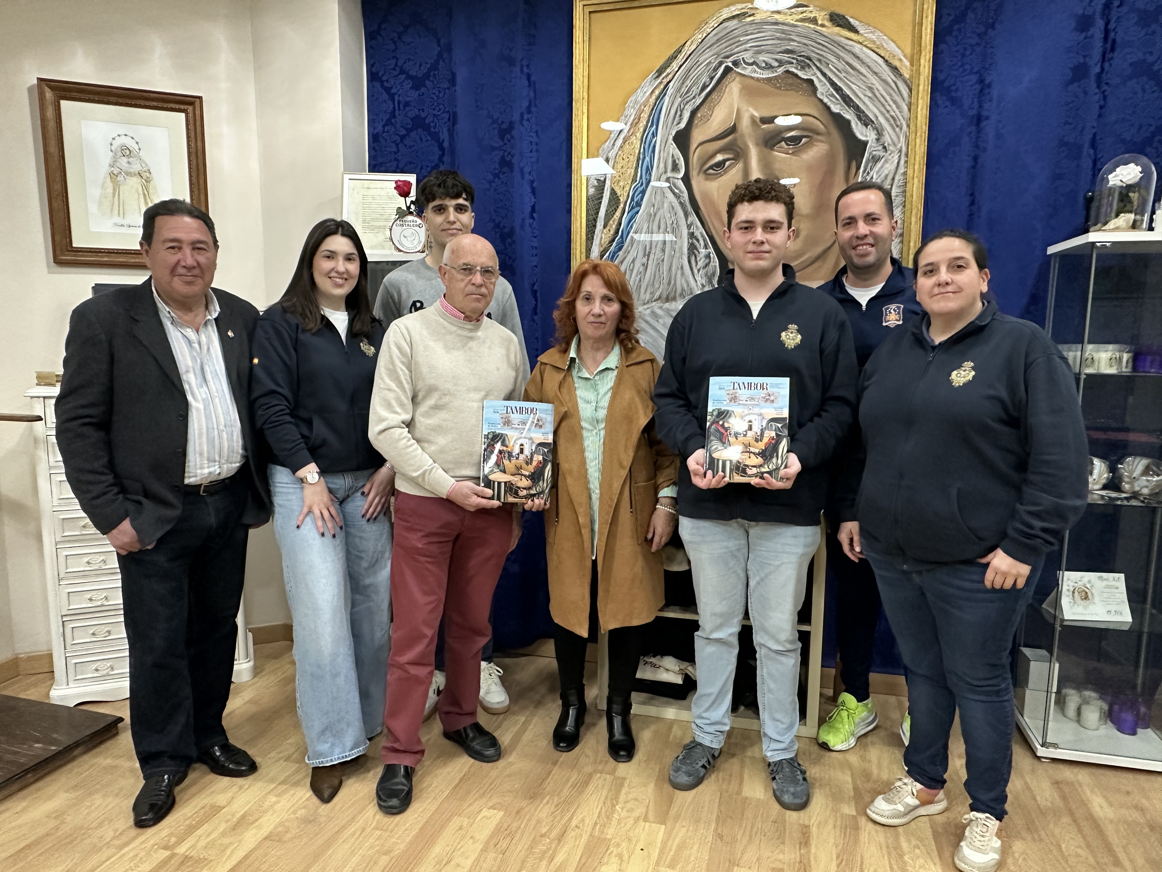 “Cuando el tambor abraza a la Paz: un gesto que nos marca para siempre”